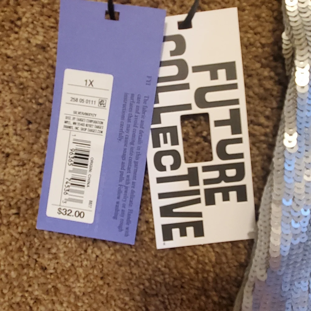 NWT silver sequin skirt - Picture 2 of 4